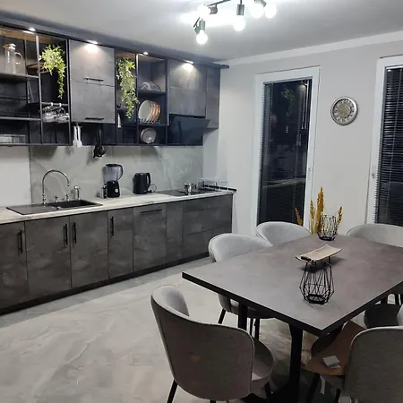 Lea Villa
