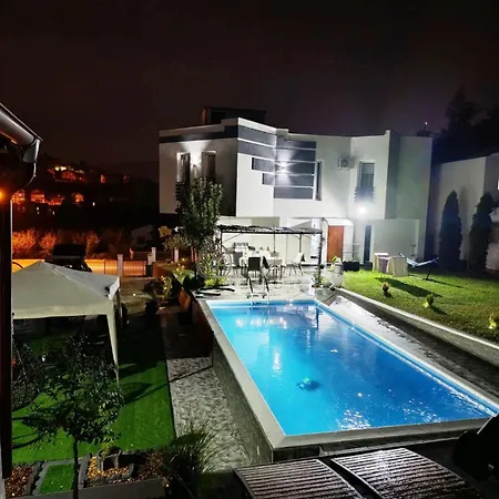 Lea Villa *